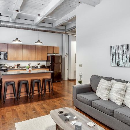 Ny Style Centric Loft With King Bed By Park Ave Leilighet Rochester Eksteriør bilde