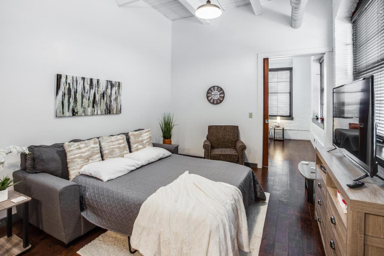 Ny Style Centric Loft With King Bed By Park Ave Leilighet Rochester Eksteriør bilde