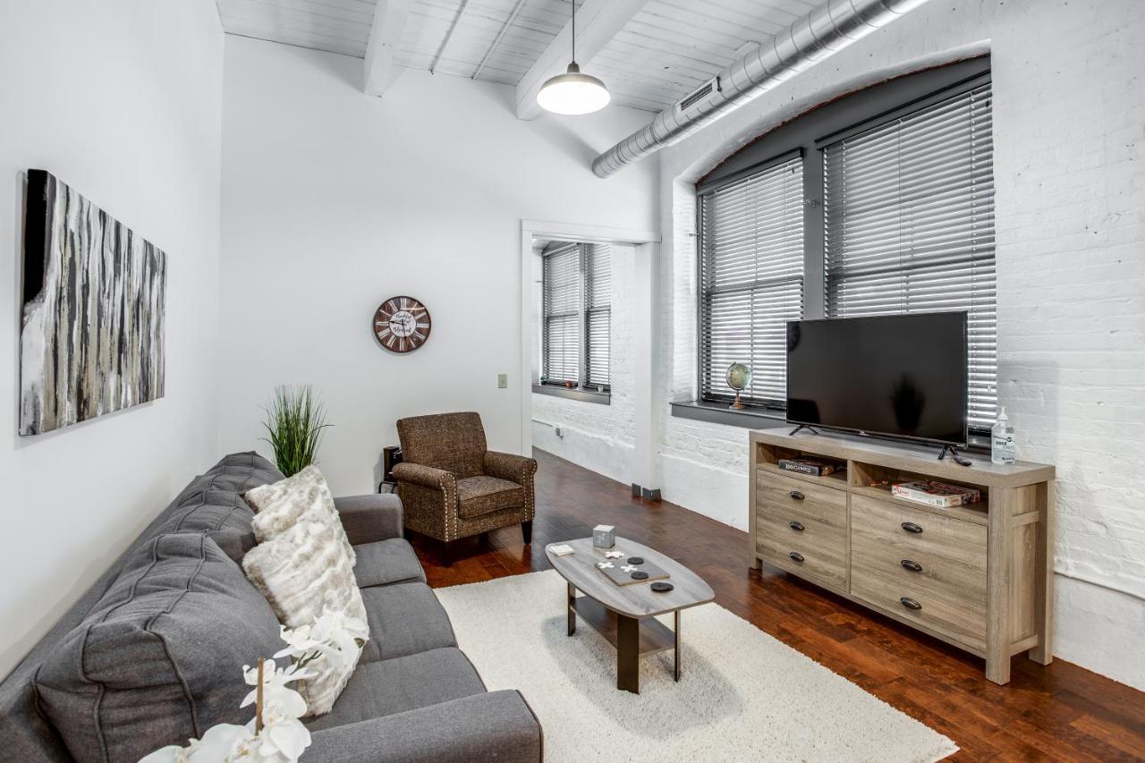 Ny Style Centric Loft With King Bed By Park Ave Leilighet Rochester Eksteriør bilde