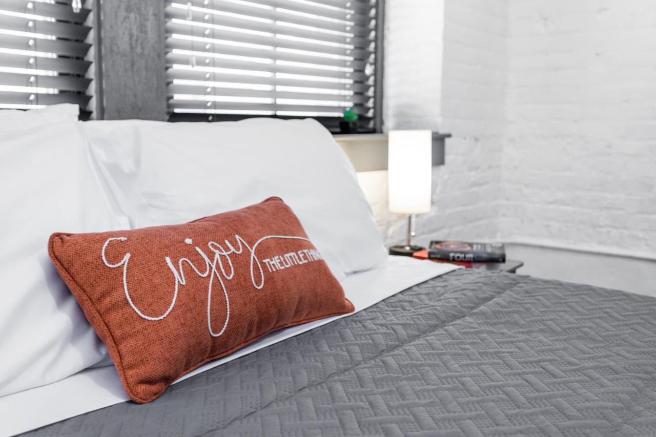 Ny Style Centric Loft With King Bed By Park Ave Leilighet Rochester Eksteriør bilde